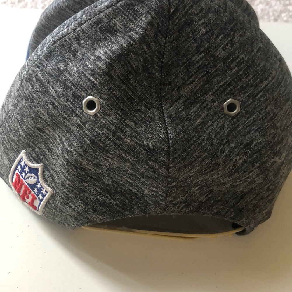 LA Rams hat - Picture 3 of 3